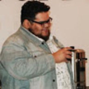 Meet your Posher, Phillip